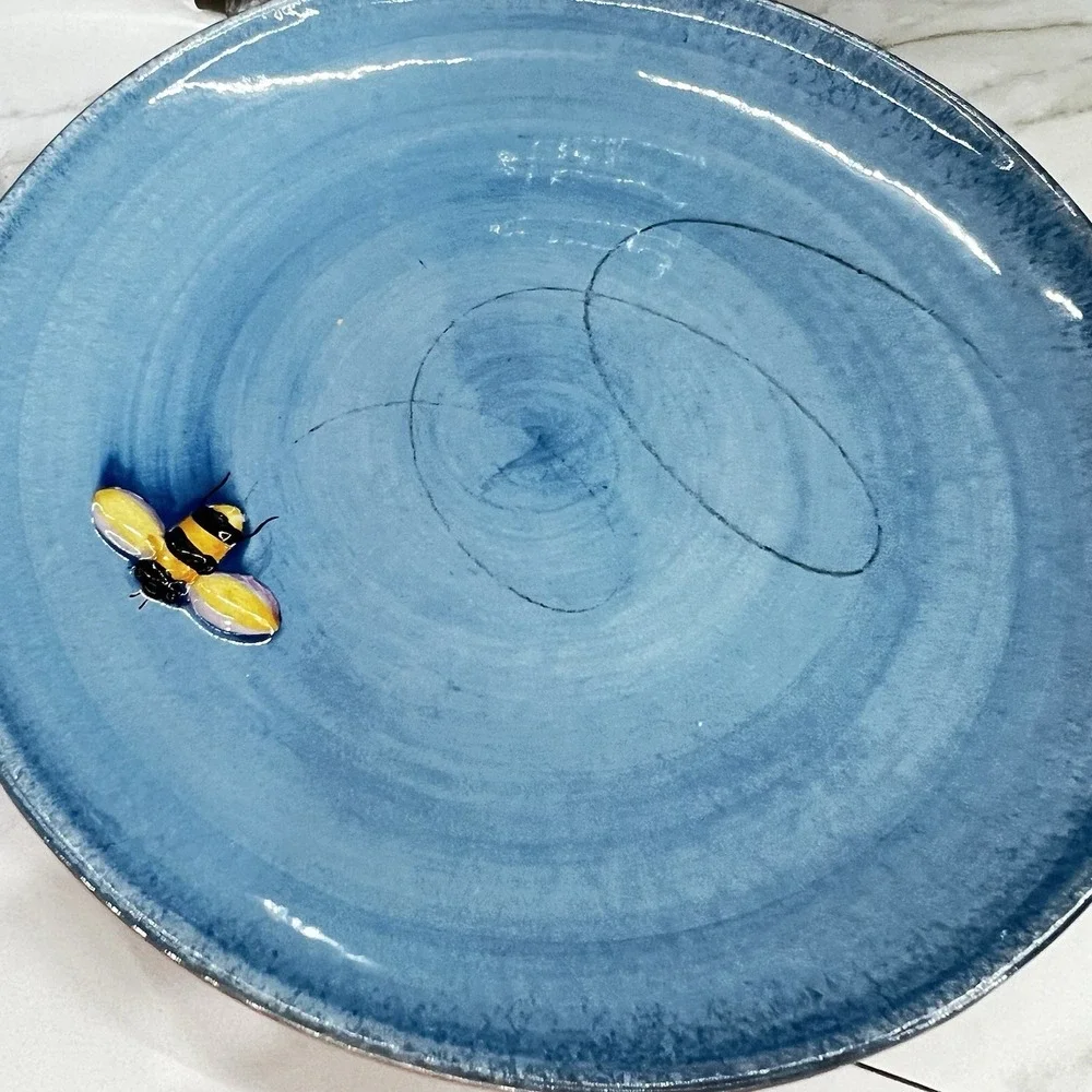 4 Pottery Barn 3D Bumble Bee Salad Plates Light Blue 8.5